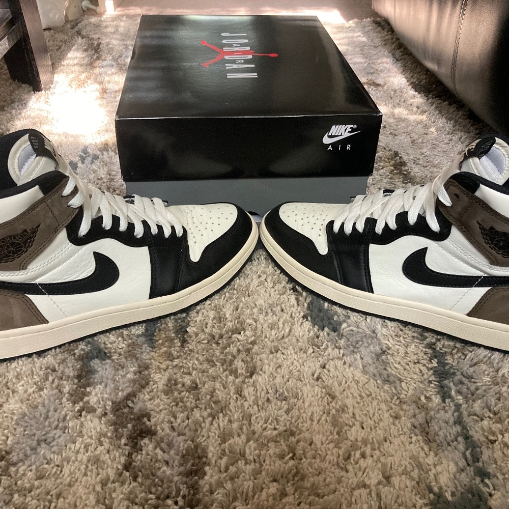 Nike Air Jordan I 1 High OG “Dark Mocha” Sz 13